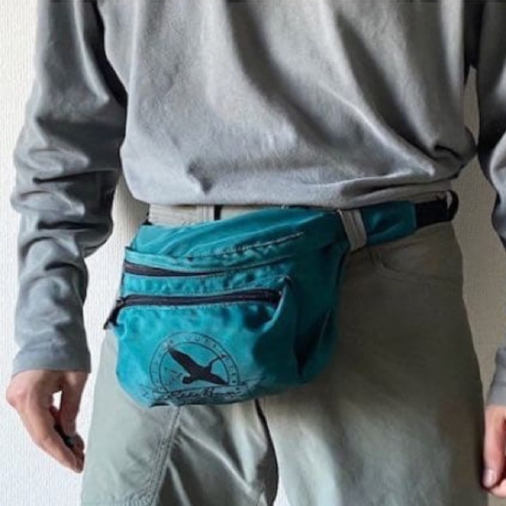 ✨Vintage 90’s Eddie Bauer Stowaway Packable Sling Nylon Waist Pack - Teal✨